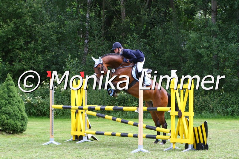 007M0077_Love Story_Spring_L.JPG